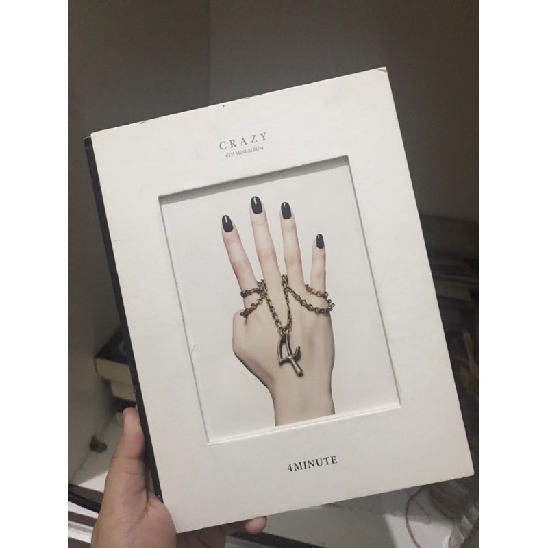 4minute Crazy Signed Album + Hyuna PC
