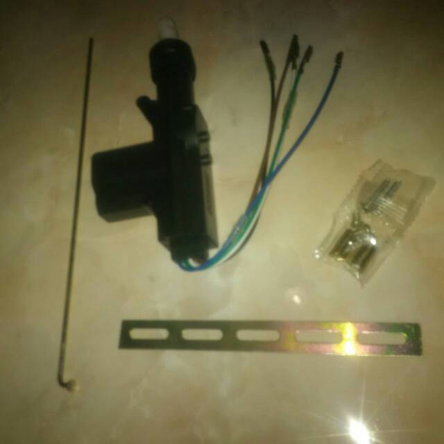 Induk/ Anak Central / Sentral Lock (pistol) Kabel 5. komplit. Supir