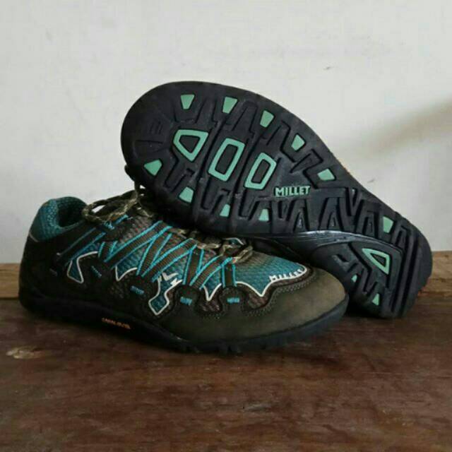 Sepatu Trekking Millet Murah Size 39 / Sepatu Outdoor Gunung Lapangan Kondisi Mulus Second