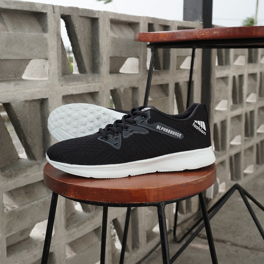 Sepatu Sneakers Pria Alphabounce Sepatu Olahraga Murah Terlaris