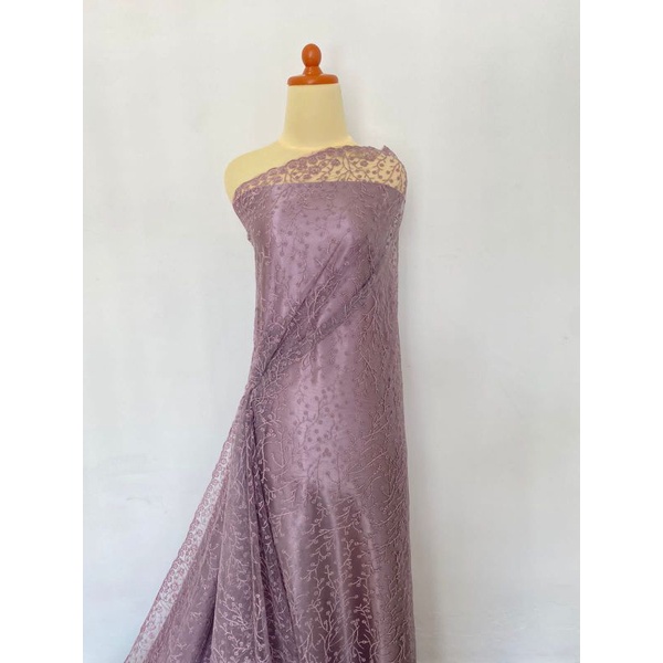 SETENGAH METER Kain Brokat Tile Prancis Bahan Kebaya Brokat  Motif Akar Bunga - Rich Lilac/Warm Lilac ( HARGA PER 50cm KAIN )