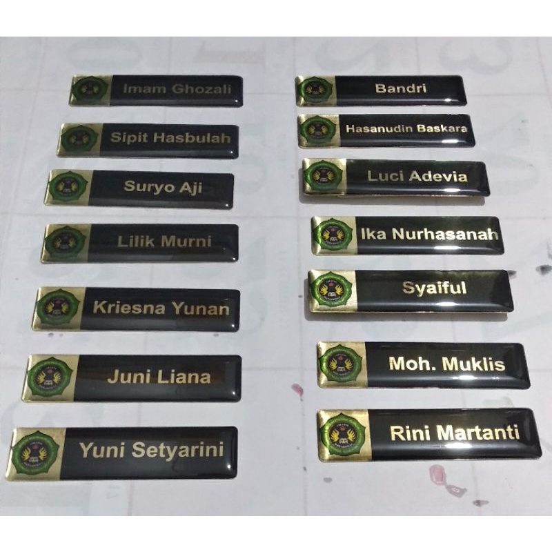 

Nametag Kuningan/Nama Dada Kuningan Resin Magnet dan Peniti
