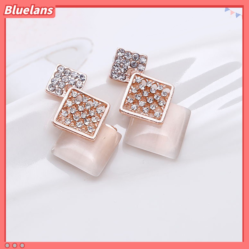 Set Perhiasan Kalung Rantai Anting Liontin Opal Persegi Aksen Berlian Imitasi Untuk Wanita