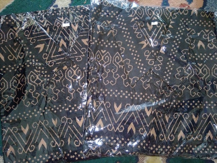 Batik Couple• Tunik/dress Batik Couple Kemeja Batik Pria • Baju Batik Couple Semut Hitam •