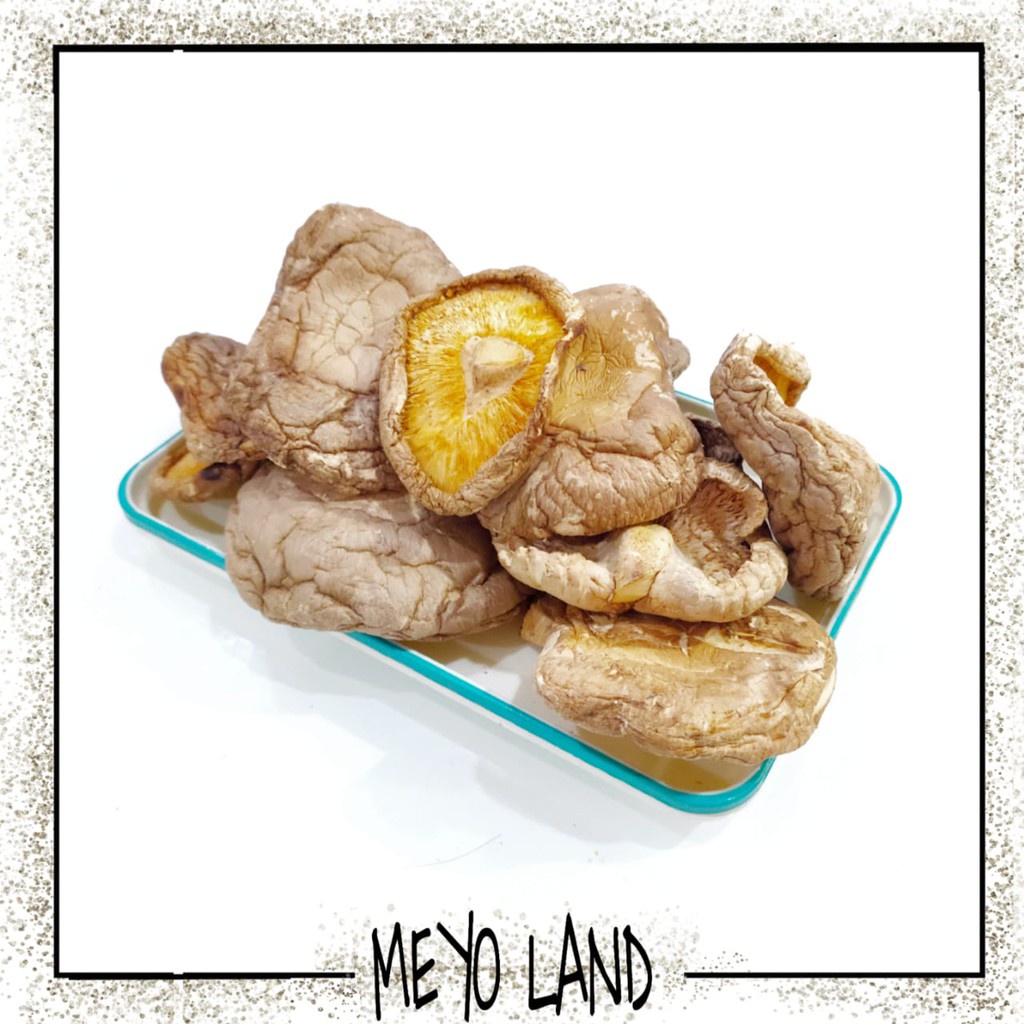 

Jamur kering hioko 250gram BESAR LEBAR shitake yoko ukuran 5-6 cm 5-6cm 250 gram gr 250gr siangku
