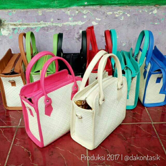 DT-1768 Tas Kotak Selempang Bahan Pandan bisa Decoupage