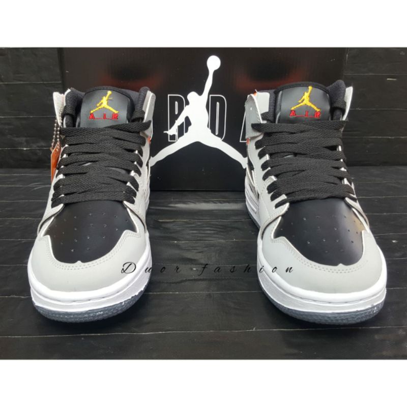 Sepatu KETS Nik* Jord*n Grey/Darkgrey SNEAKERS kekinian masa kini | sepatu kets pria dan wanita | Sneakers terbaru dan termurah kualitas PREMIUM