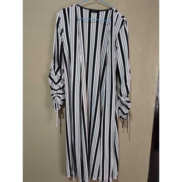 Preloved long outer SIMPLICITY