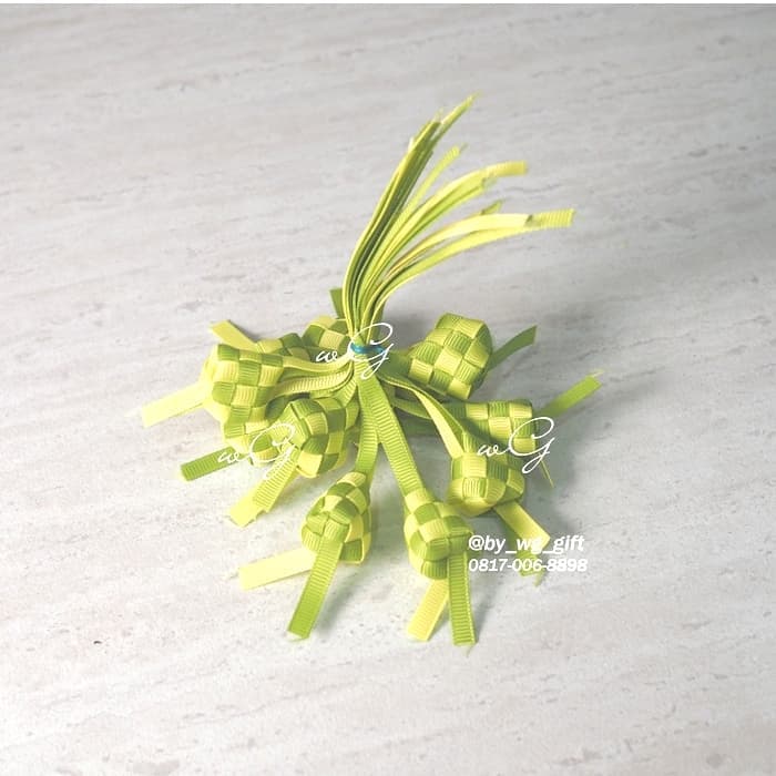 

Hiasan Idul Fitri -Ketupat-Hijau Tua&Muda 3; Lebar 0.6cm; 1 Pack 12pcs