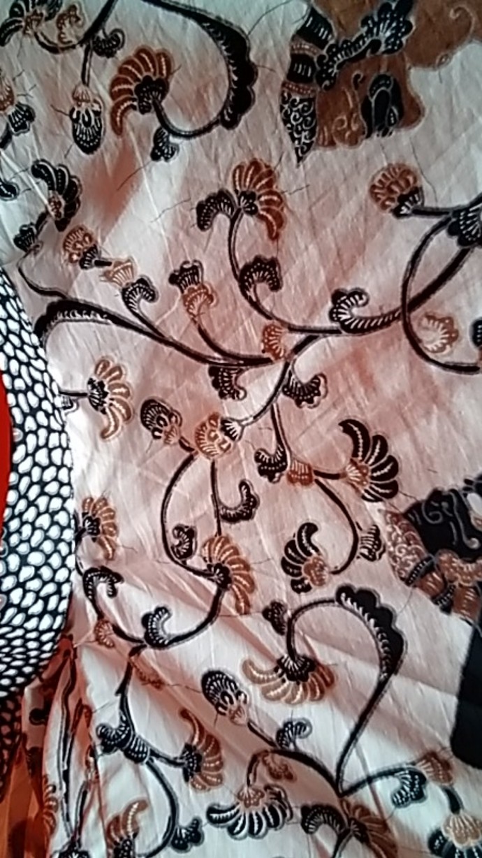 Kemeja Batik Pria Lengan Panjang Slimfit Premium Motif Wayang Warna Putih Tulang 724735 Cap 72
