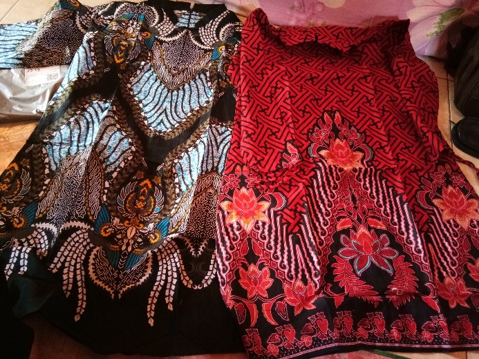 Terlaris Serut Genes Jelita Tunic Navbor Yelbor Whitbor Creambor Tunik Batik Modern Hrb030 Dolbidob