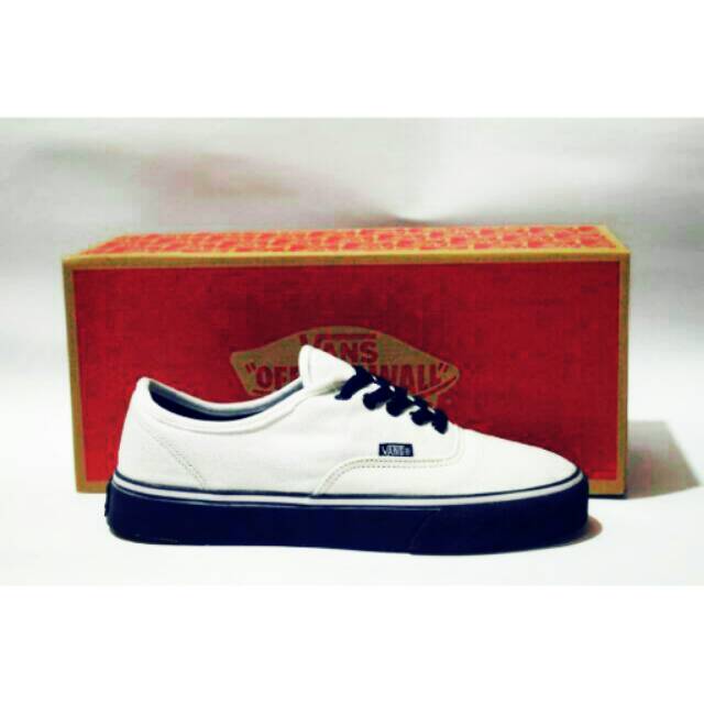 Sepatu Vans Authentic Port Royal White Sole Black