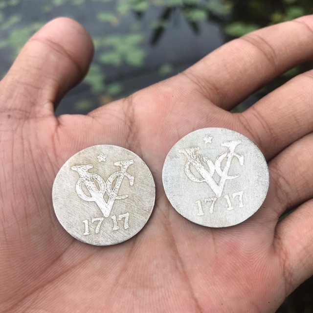 Koin Kuno VOC Silver 1717