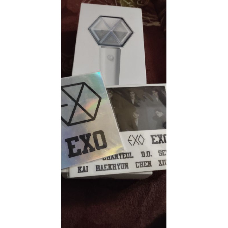 (BACA DESC) READY STOCK  Lightstick Official EXO Vers 3 Bisa nyambung Aplikasi Wyth Preveloved  Tag 