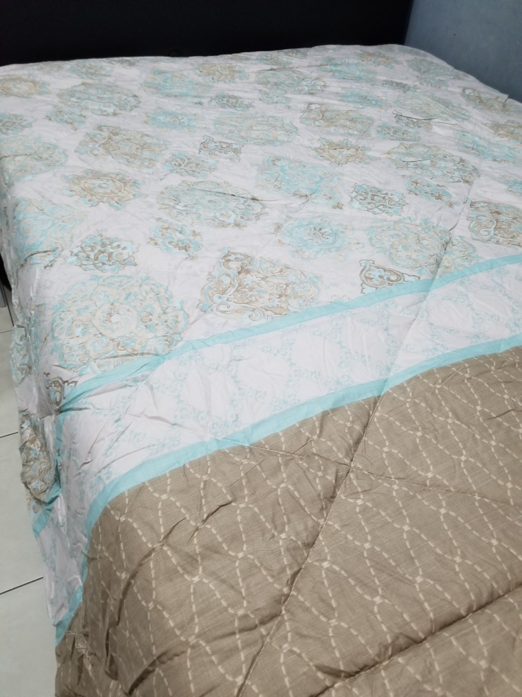 Bedcover + Seprai Set