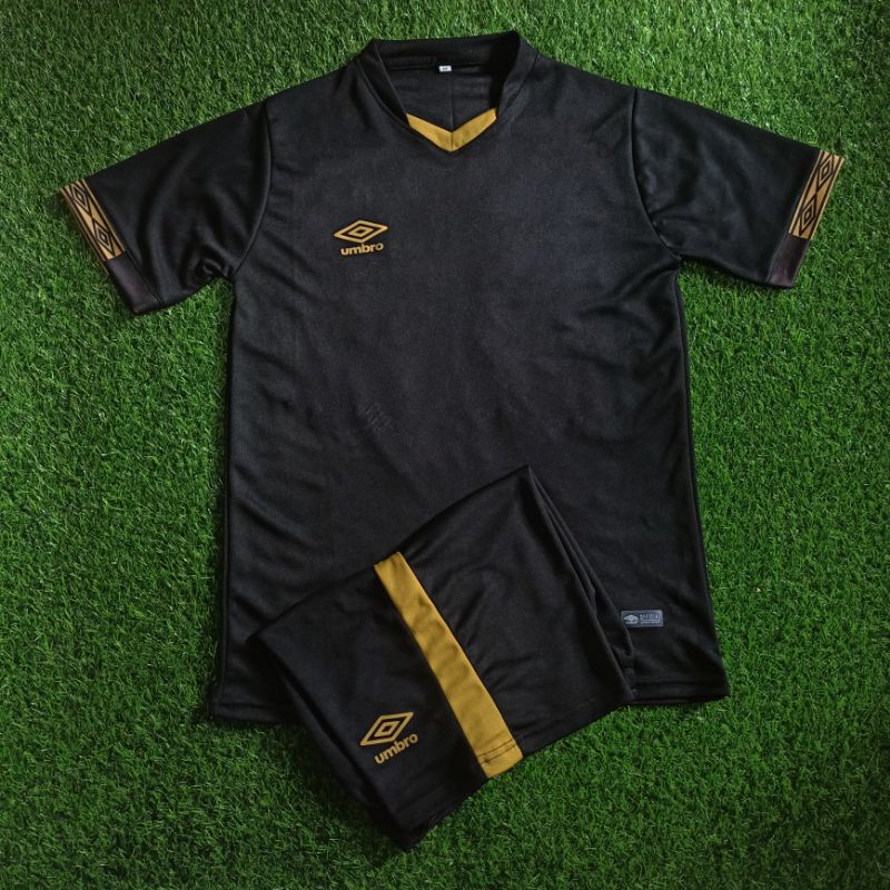 STELAN JERSEY FUTSAL JERSEY BOLA UMBRO CLASSIC HITAM GOLD PUTIH EMAS GRADE ORI JERSEY PSM MAKASSAR