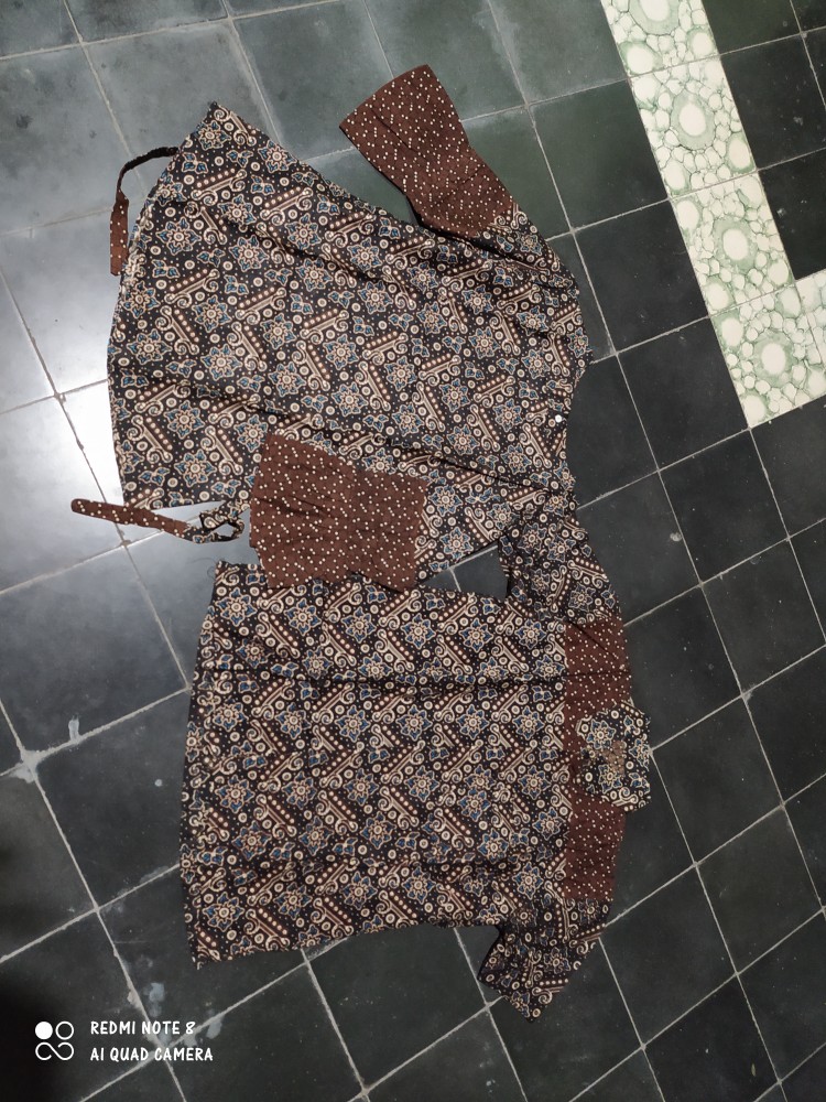 Kemeja Batik Pria Motif Mataram