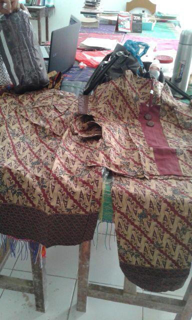 Sarimbit/ Couple Batik Rok N Blus Wanita Mahadewi Parang Maroon
