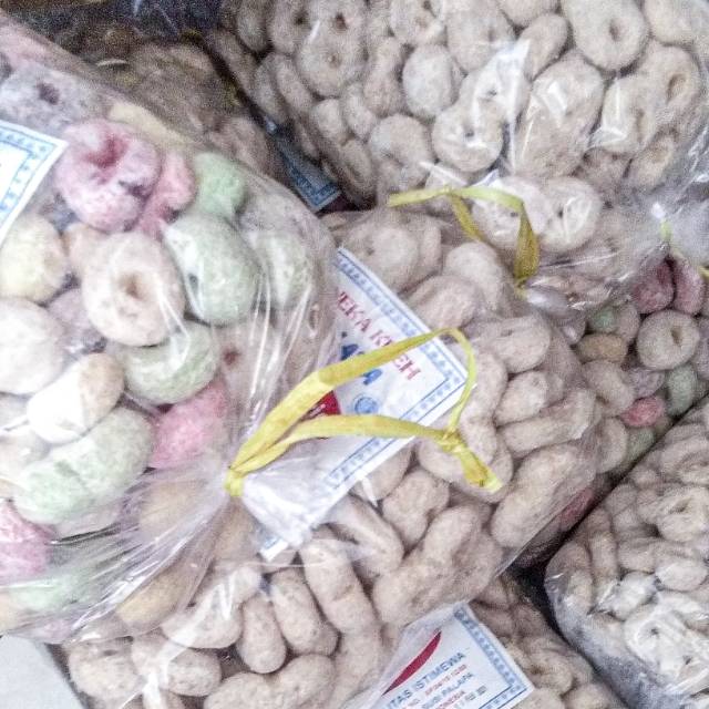 

Kue manis angka 8 berat 1 Kg Cemilan manis cemilan khas cirebon