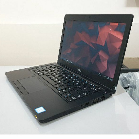 Dell Latitude 5280 Core i5 Gen 7th 12.5 inch Ultrabook