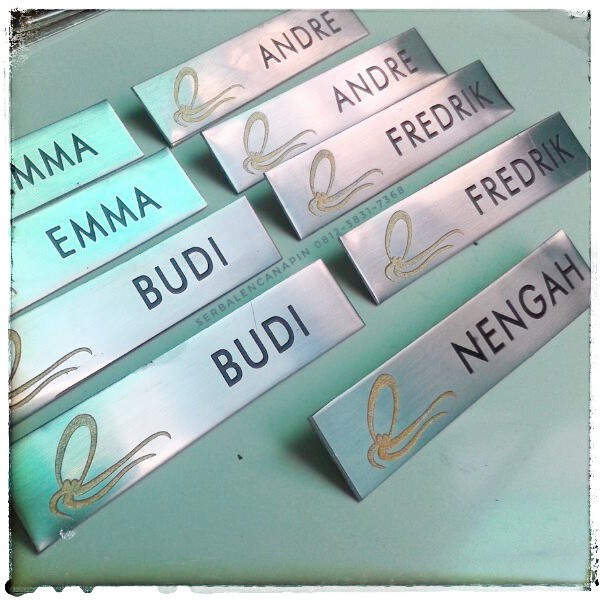 

Name Tag Stainless Hairline Dof Exclusive Premium Tanpa Lapisan Koting Resin (Satuan)
