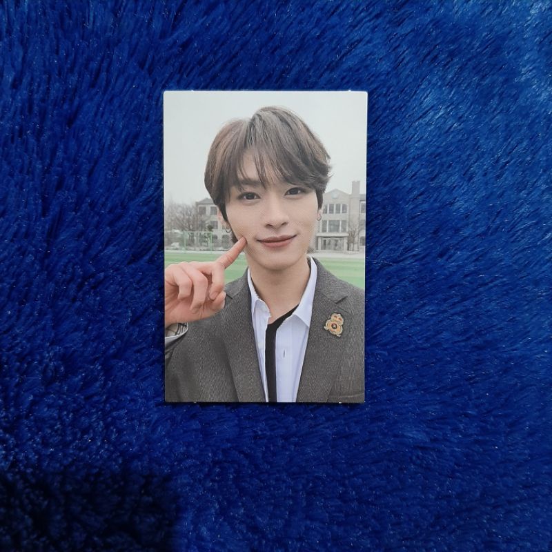 PC Stray Kids Lee Know Lino Member Copy / Member Pose Go Live