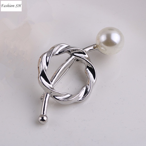 Fashion Scarf Clasp Ring Pearl Tee Shirt Clips Buckle for Neckerchief Clothing M40138