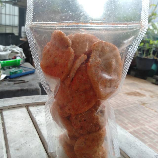 

Keripik jengkol lada