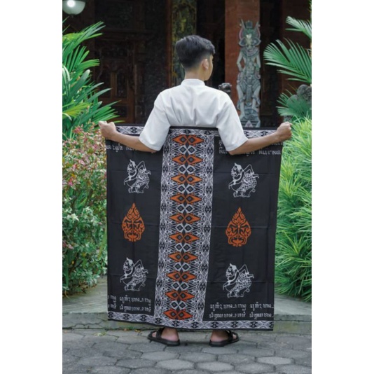 SARUNG WAYANG SOSROKARTONO SARUNG BATIK SARUNG GUNUNGAN SARUNG SEMAR SARUNG BATIK SEMAR SARUNG WAYAN
