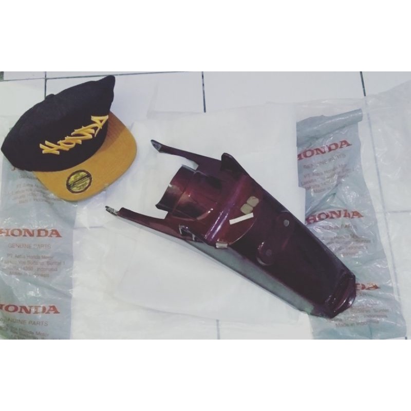 spakbor belakang honda astrea legenda astrea grand original merah maroon