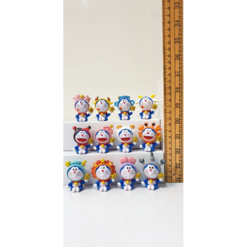 Action figure Doraemon zodiak set isi 12 pcs