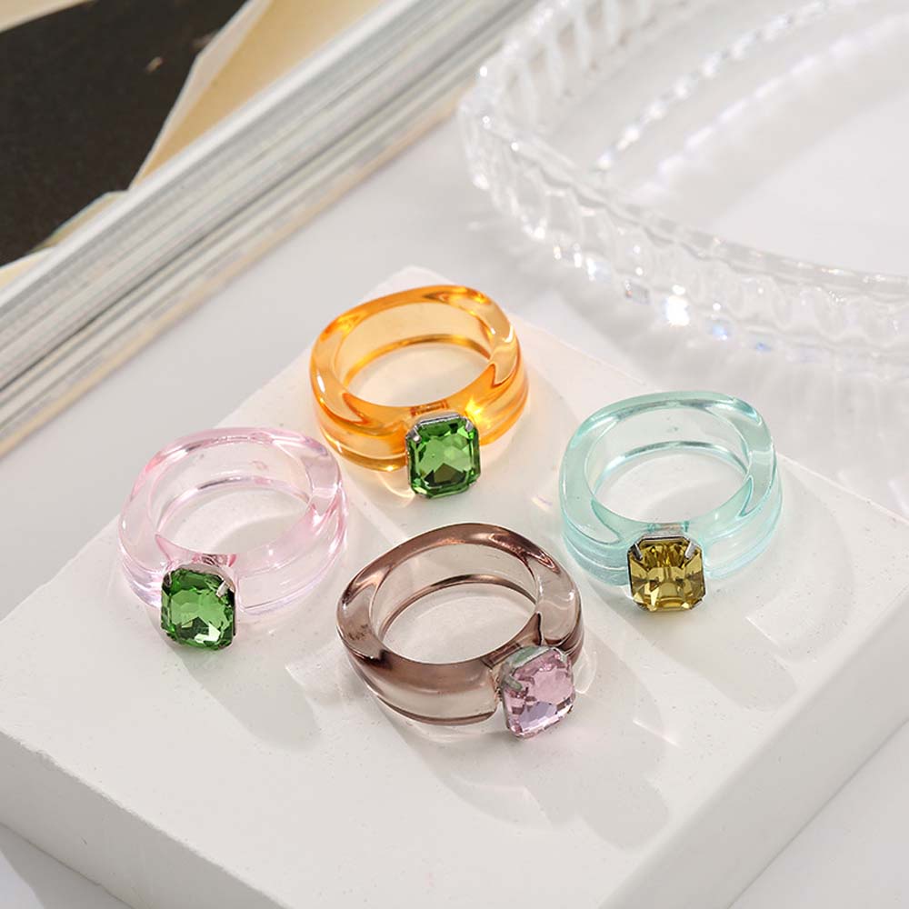 Needway  Irregular Resin Rings Elegant Transparent Finger Ring Women Jelly Color Cool Geometric Retro Vintage Fashion Jewelry/Multicolor