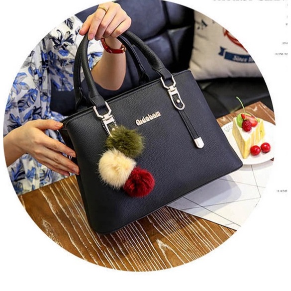 HEMAT RZEA-TAS WANITA&IBU /TAS UKURAN BESAR,TAS WANITA SELEMPANG,TAS MURAH,MODEL TERBARU,TAS IBU-IBU