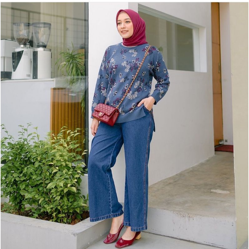 (preloved) SEMASA SWEATER MUDA OFFICIAL