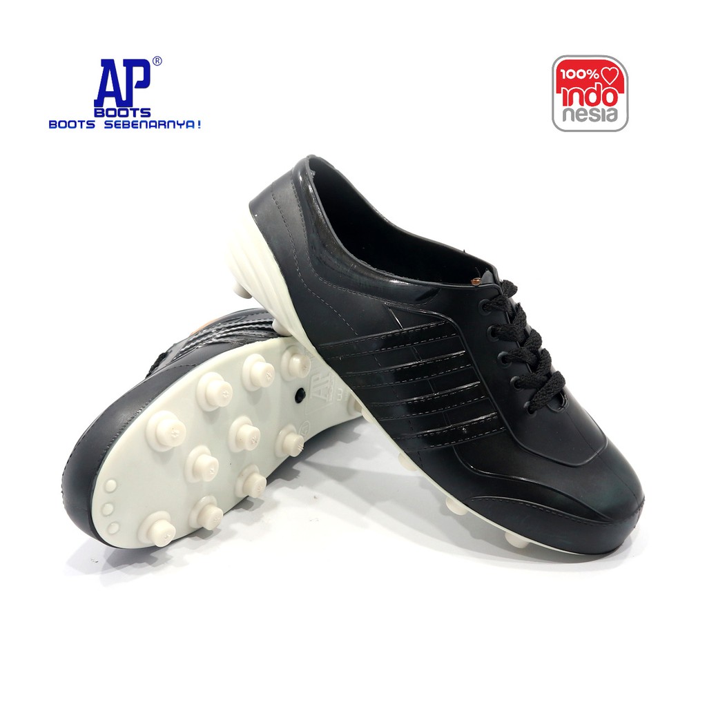 SEPATU KARET AP 969 BLACK WHITE 37-42 - SEPATU KARET BOLA PUTIH - AP BOOT