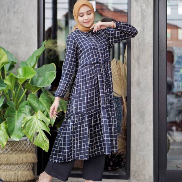 

Fika Mididress Navy Kotak by @ib.label
