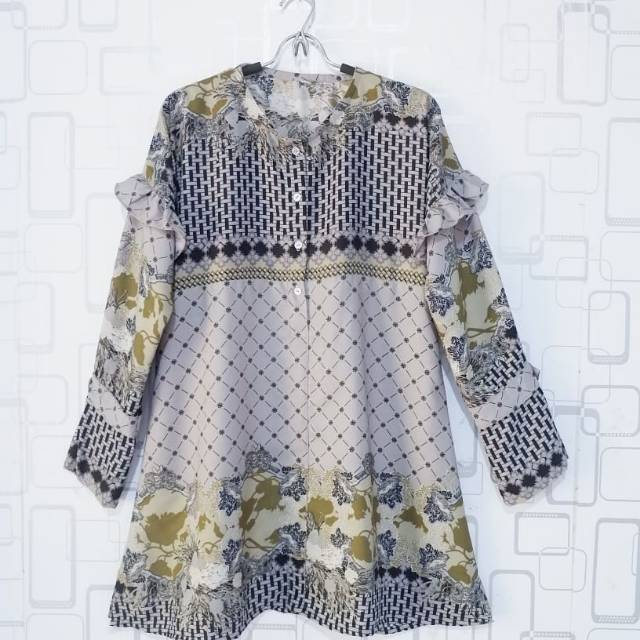 Magi Top / look like Ria Miranda