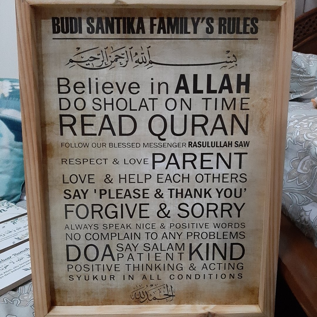 Hiasan Dinding Wooden Frame Custom Family Rules Uk 30x40