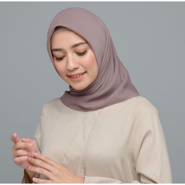 Yara scarf Iskanti by Mega Iskanti