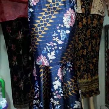 Rok Duyung Motif Bunga Sepatu Navy / Motif Bunga Sepatu Merah / Motif Bunga Sepatu Hitam