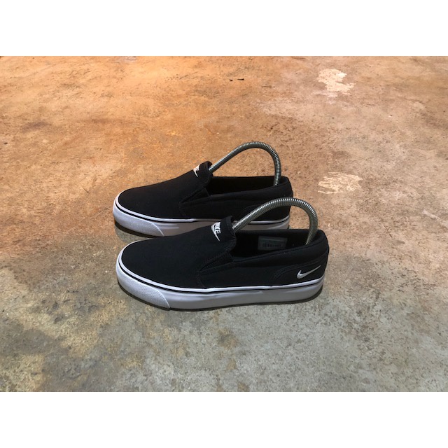 Sepatu Second Nike Toki Slip On/Nike Second Original /Sepatu Seken Size 38.5