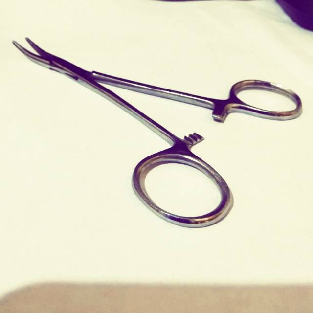 Klem artery / klem bengkok