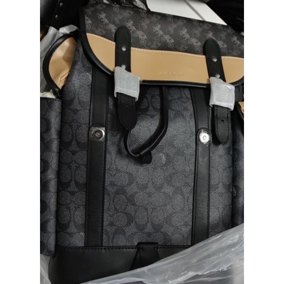 COACH HITCH BACKPACK IN SIGNATURE CANVAS WITH HORSE AND CARRIAGE PRINT(COACH C1059)