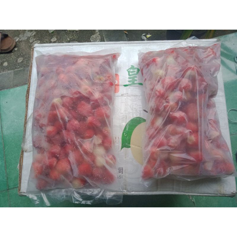 

strawberry frozen