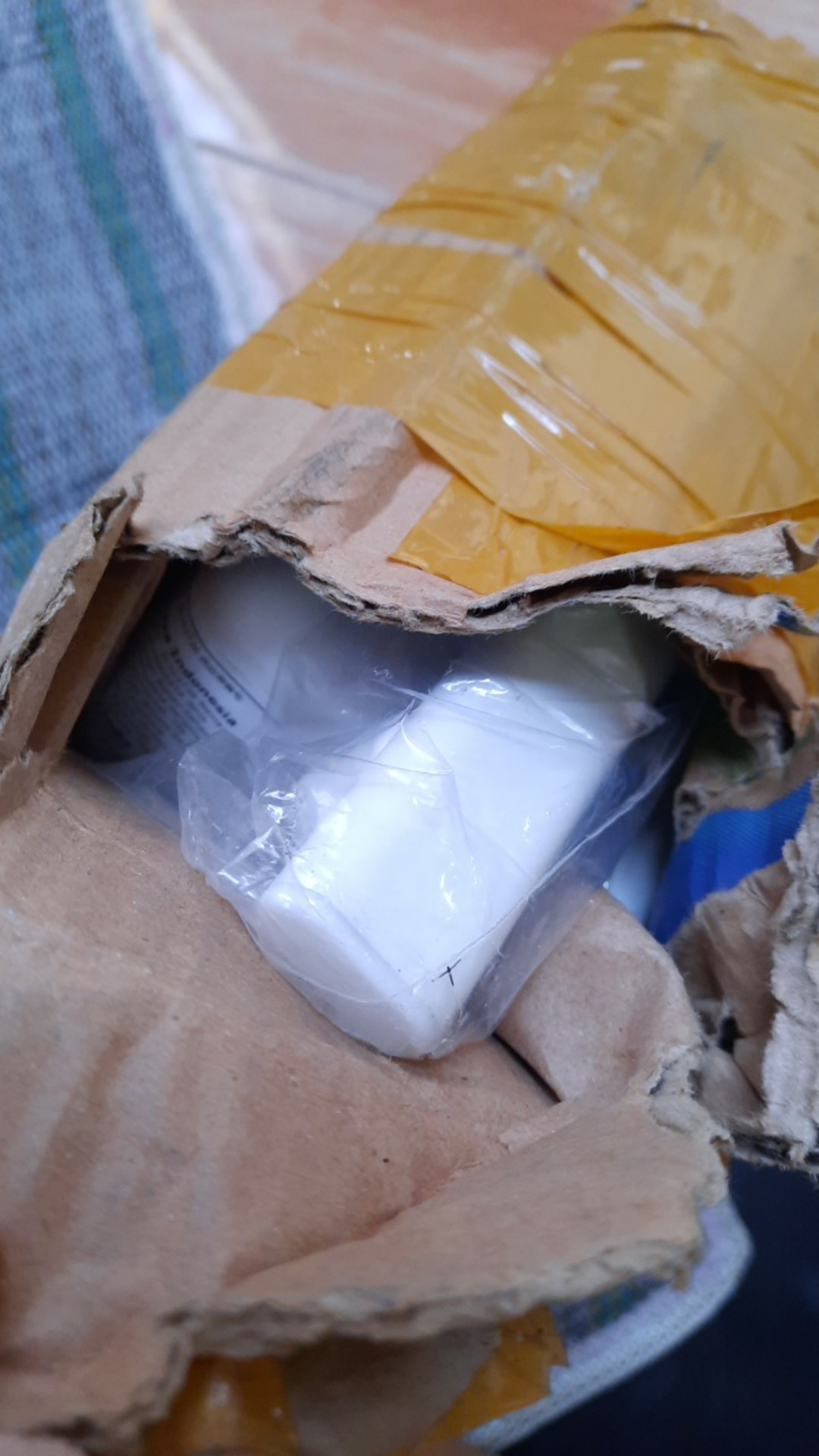 Wadah Serbaguna Warna Putih 750 Ml 12x11x13 Wadah Yang Digantung Su203