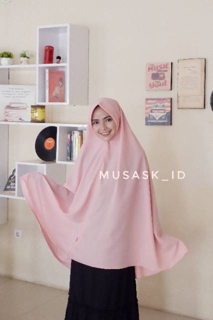 Khimar Wolvis Aisha