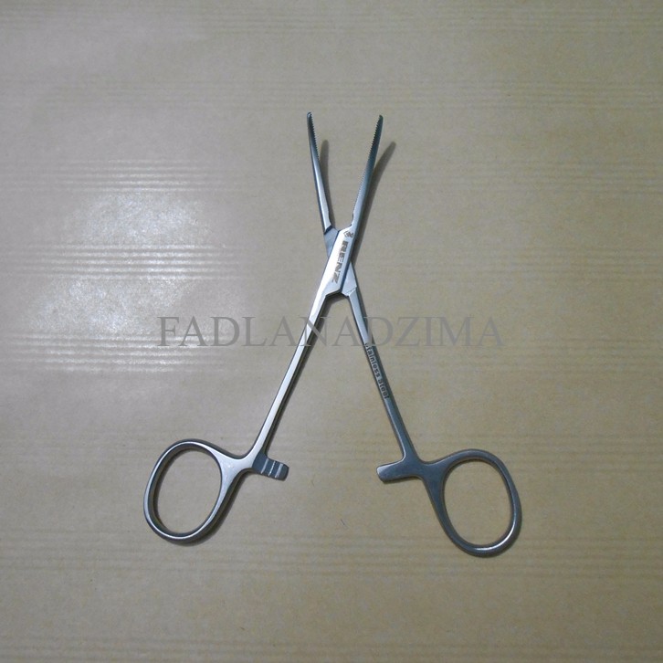

Gunting Hemostat