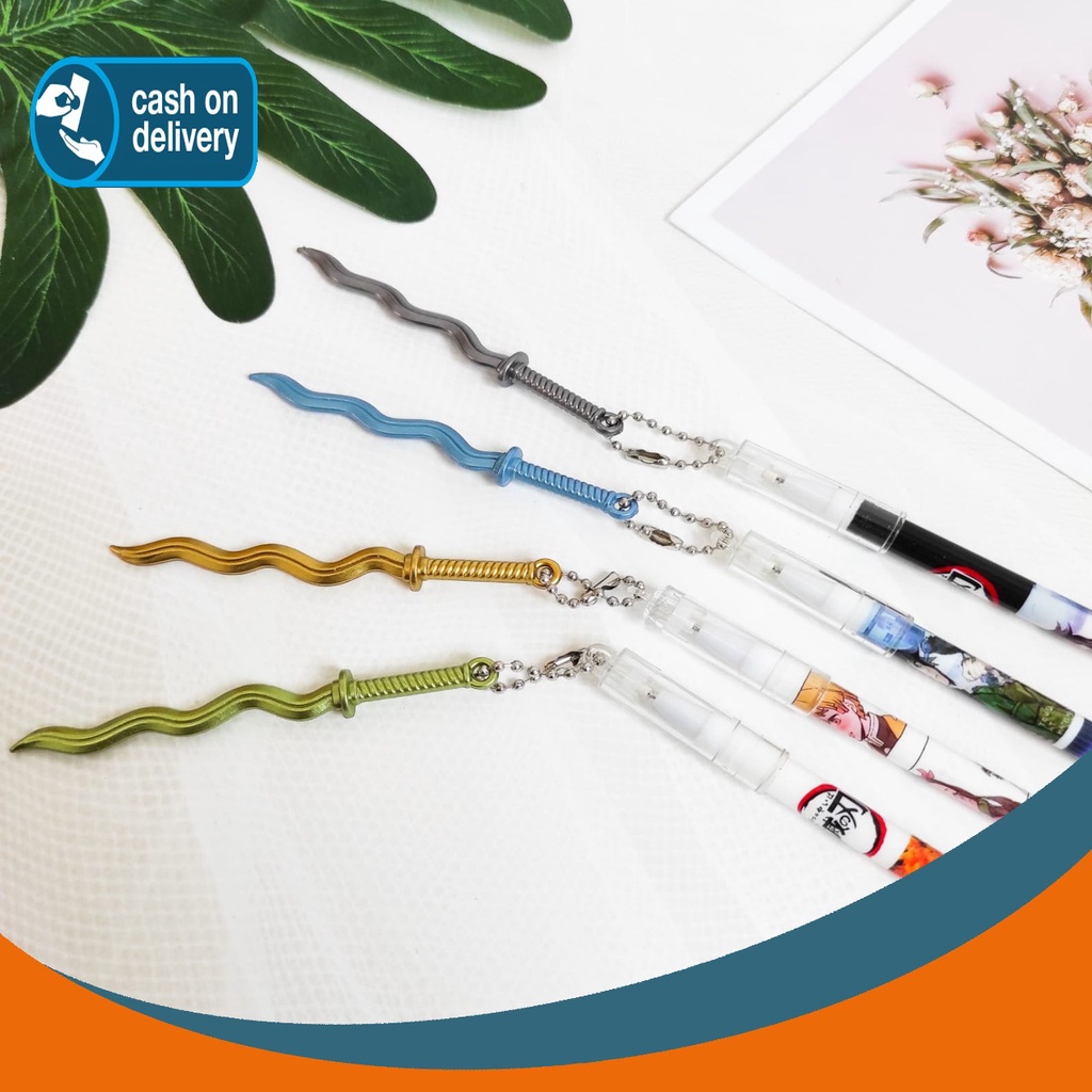 

PULPEN GANTUNGAN PEDANG KERIS KRISS DEMON SLAYER KIMETSU NO YAIBA PEN GEL PENA WARNA WARNI BOLPEN UNIK LUCU