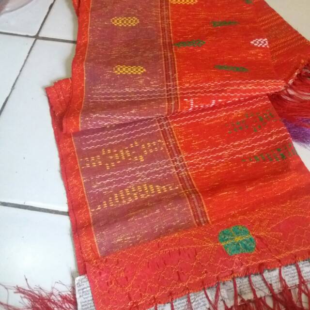 Ulos sadum tenun mesin