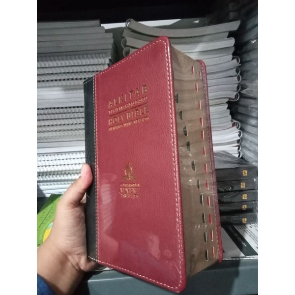 Alkitab Bahasa Inggris Bahasa Indonesia